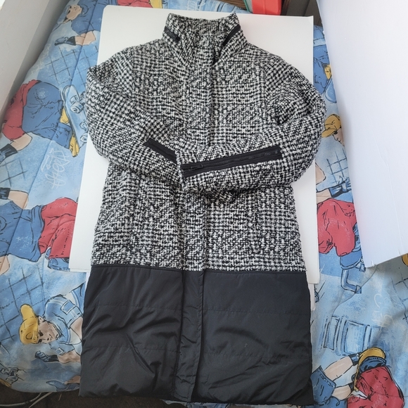 Mondetta Winter Jacket - Picture 2 of 16